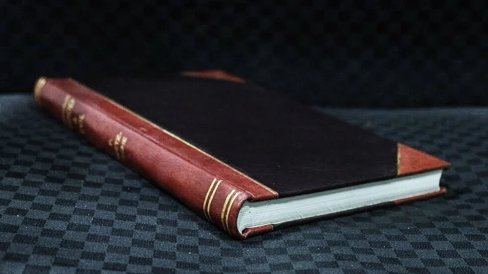 Leatherbound Book V7578