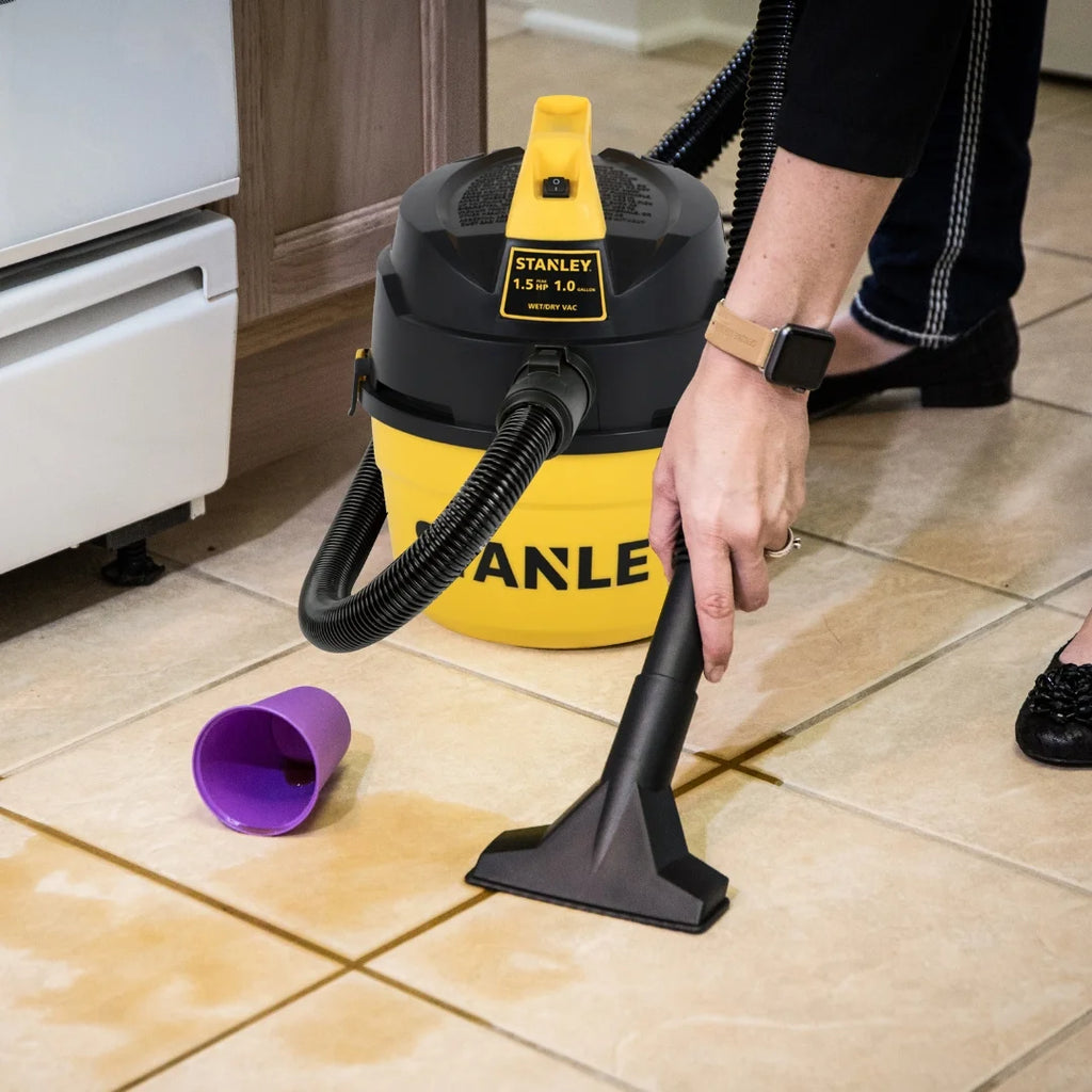 1.5 Peak HP 1 Gallon Portable Wet Dry Vac K546